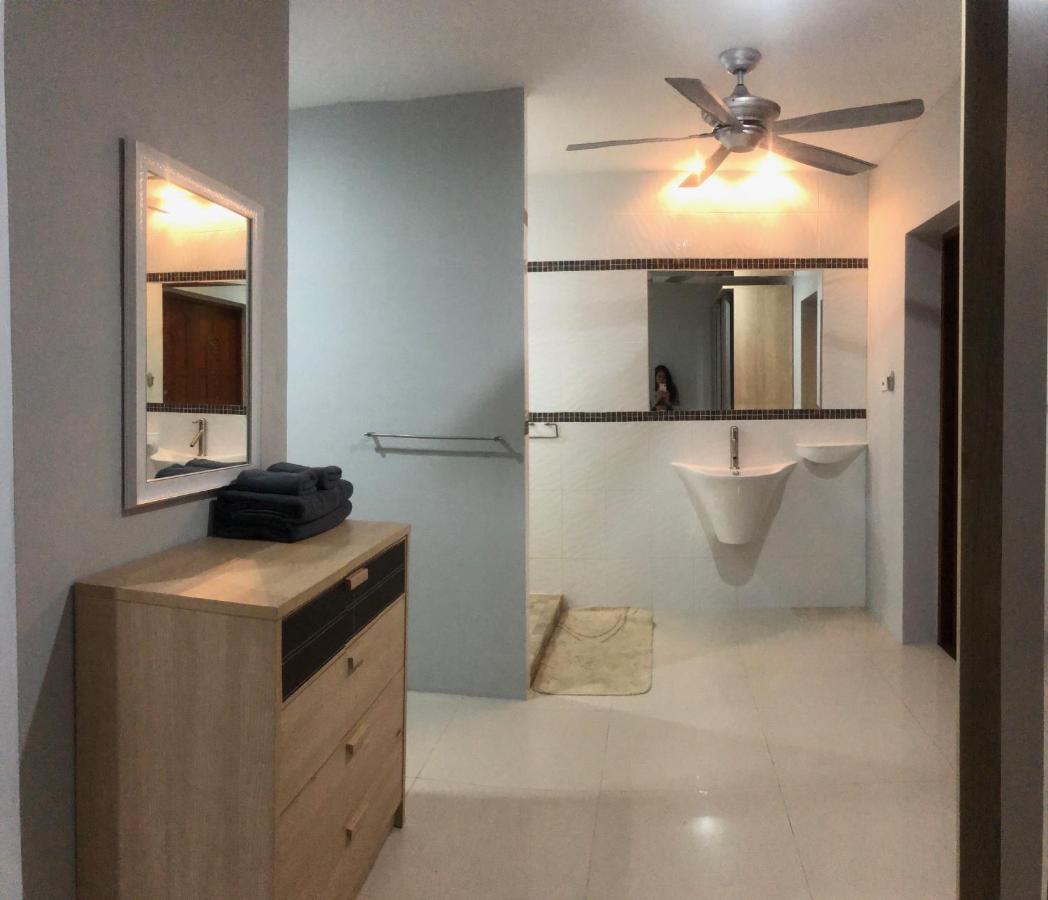 Pool Villas By Honey - Luxury Family Resort-8 Km From Beach & Nightlife Nong Prue ภายนอก รูปภาพ